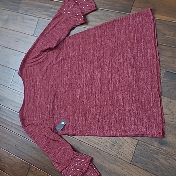 NWT Tacera Cranberry Red Dress with Ruffled Sleeves & Gold Accents size 2X - Picture 3 of 9